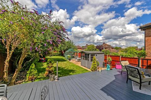 5 bedroom semi-detached house for sale, Briar Road, St. Albans