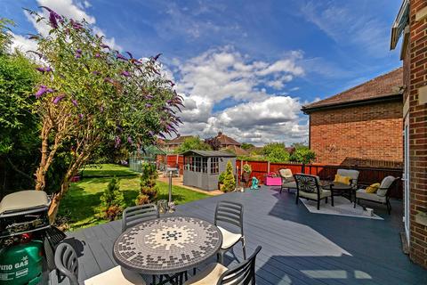 5 bedroom semi-detached house for sale, Briar Road, St. Albans