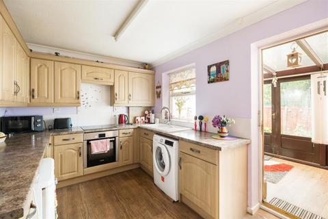 10 Broughton Way, York, YO10 3BG