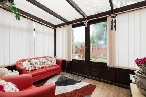 10 Broughton Way, York, YO10 3BG