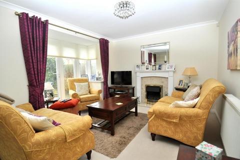 3 bedroom detached house to rent, Vancouver Road, Sovereign Harbour North, Eastbourne