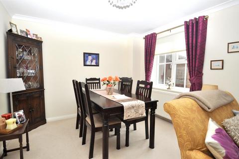 3 bedroom detached house to rent, Vancouver Road, Sovereign Harbour North, Eastbourne