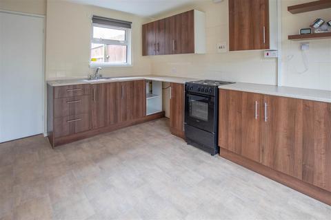 3 bedroom end of terrace house for sale, Wellum Close, Haverhill CB9