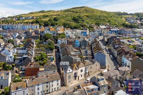 4 bedroom end of terrace house for sale, High Street, Fortuneswell, Portland