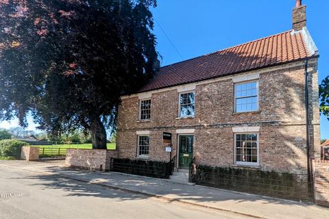 3 bedroom house for sale, Middle Street, Kilham, Driffield
