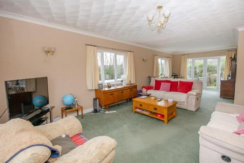 2 bedroom bungalow for sale, Castle Road, Pucklechurch, Bristol, BS16 9UF