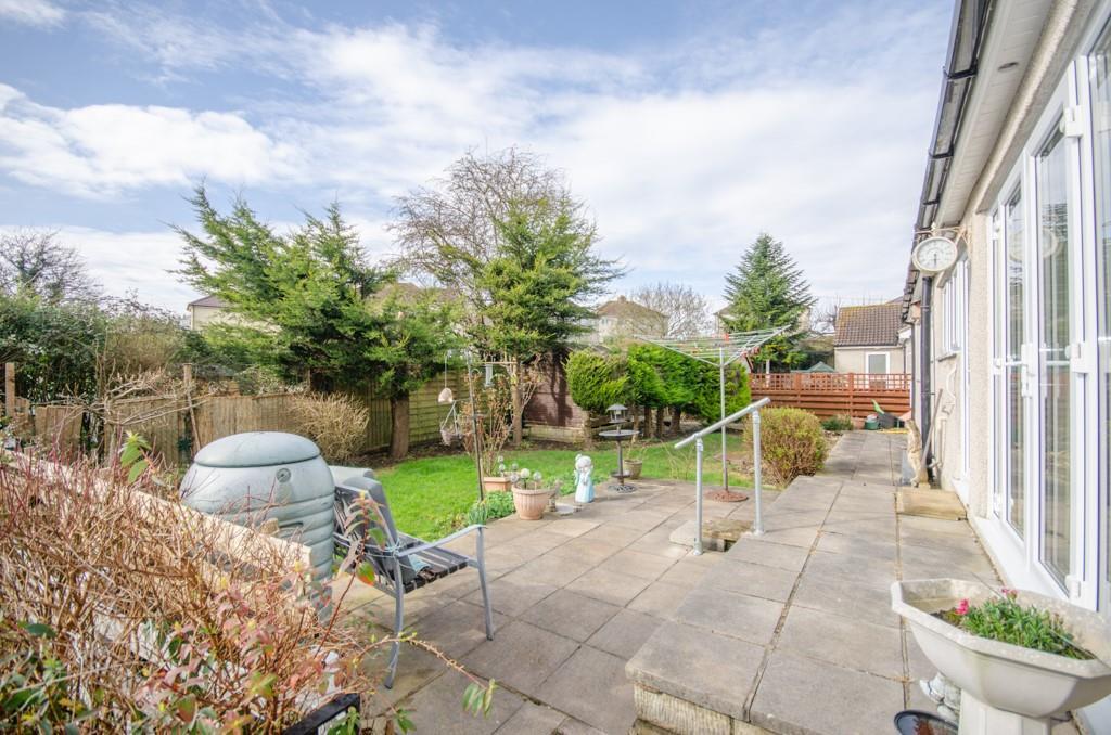 Rear garden pic 2.jpg