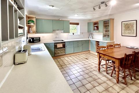 undefined, Solva, Haverfordwest