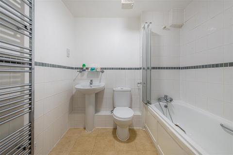 3 bedroom apartment for sale, St. Marks Close, High Wycombe HP13