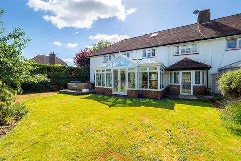 4 bedroom semi-detached house for sale, Yewlands Close, Banstead