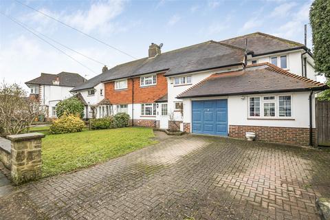 4 bedroom semi-detached house for sale, Yewlands Close, Banstead