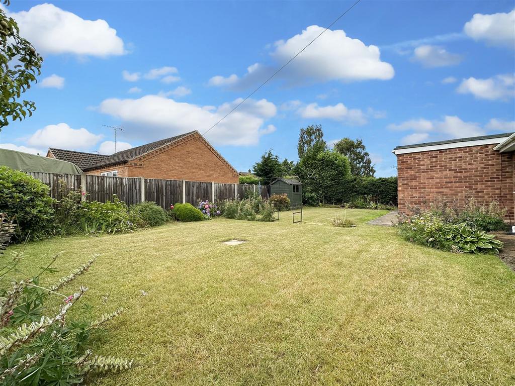 Generous Enclosed Garden 449