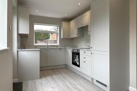 17 Longfellow Drive, Balderton, Newark, NG24 3QP