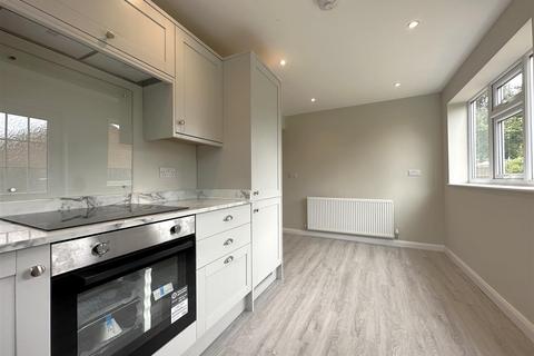 17 Longfellow Drive, Balderton, Newark, NG24 3QP