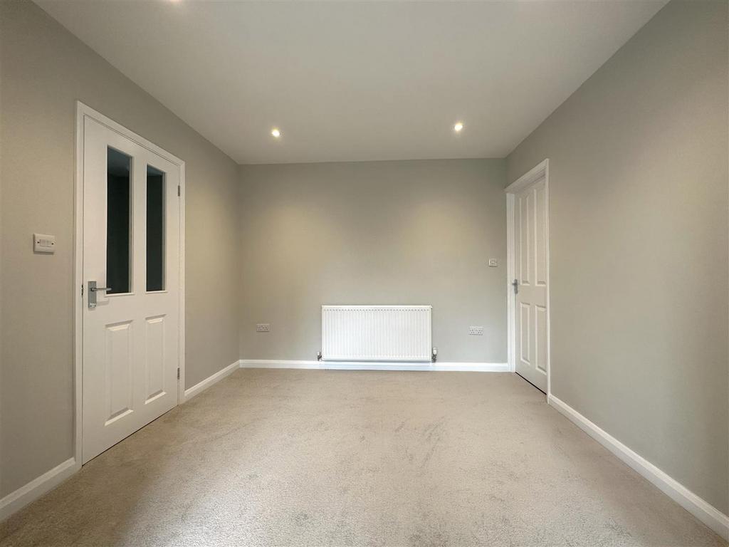 Dining Room 400