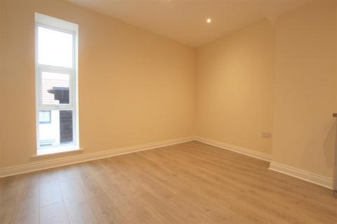 1 bedroom flat for sale, Evesham Road, Astwood Bank, Redditch