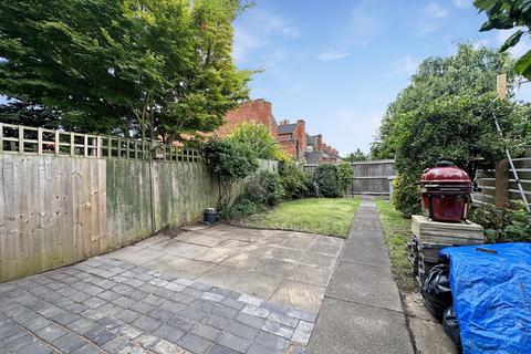 3 bedroom terraced house for sale, Harcourt Street, Newark