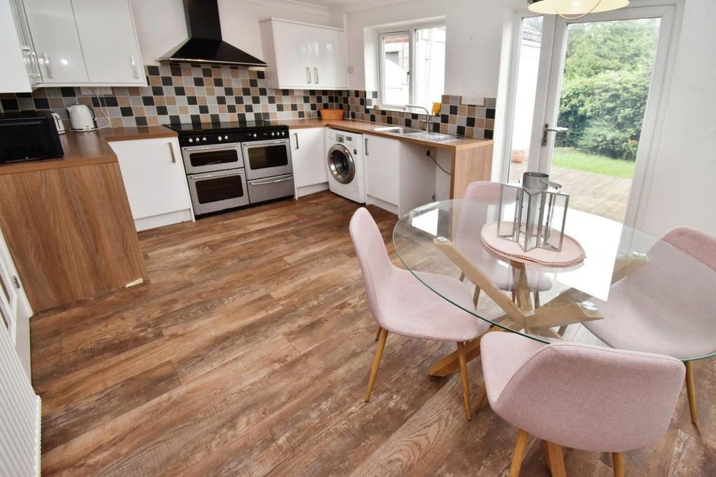 Kitchen-diner