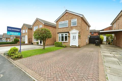 3 bedroom detached house for sale, Springbank Close, Farsley, Pudsey