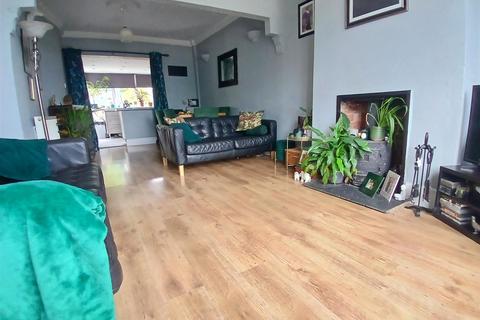 undefined, Nuneaton Road, Bulkington