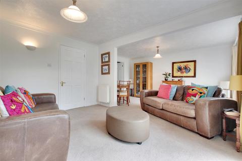 4 bedroom detached house for sale, Goldsmith Road, Worthing