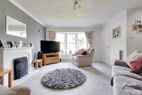 3 bedroom detached house for sale, Greystone Avenue, Worthing