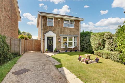 3 bedroom detached house for sale, Greystone Avenue, Worthing