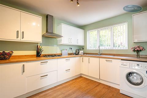 57 Fairbarn Drive, Sheffield, S6 5QH