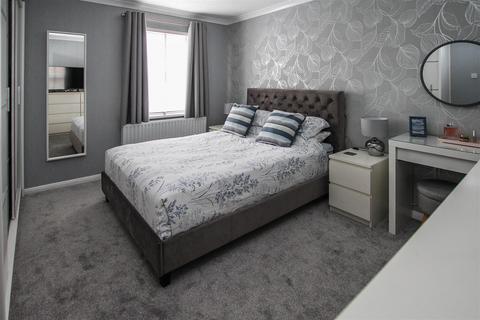 3 Moorescroft, Kelvedon Hatch, Brentwood, CM15 0XF