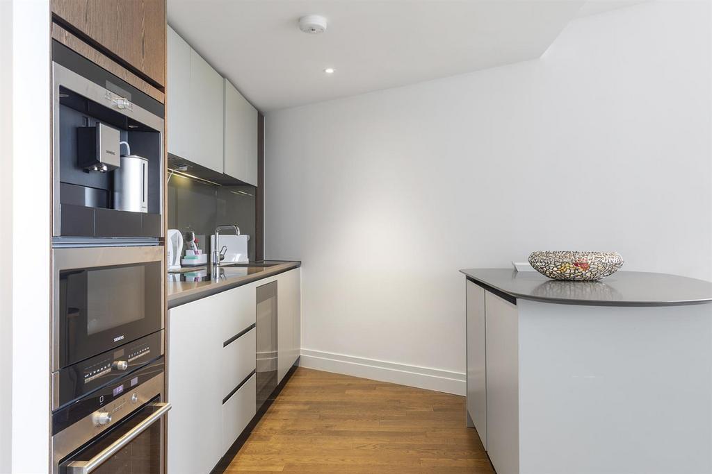 Kitchen.JPG