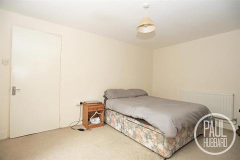15 bedroom block of apartments for sale, Kirkley Cliff, Kirkley, NR33
