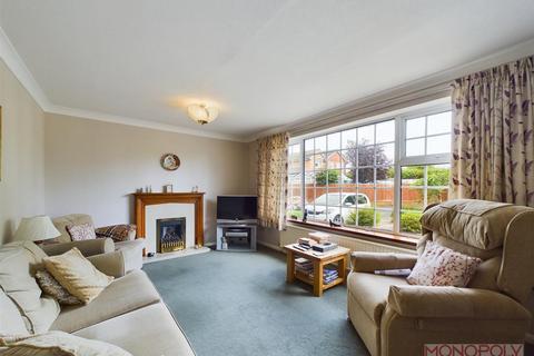 4 bedroom detached house for sale, Makepeace Close, Vicars Cross, Chester