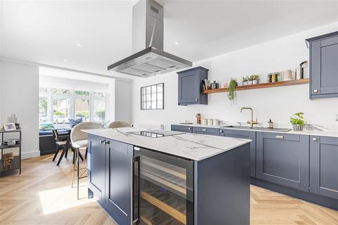 3 bedroom detached house for sale, South Worple Way, East Sheen, SW14