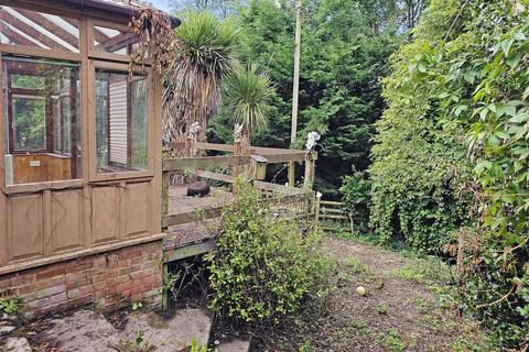 Cedoka Kinlet Road, Far Forest, Kidderminster, DY14 9UA