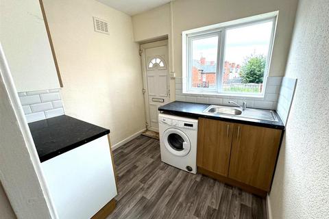 1 bedroom flat to rent, Bloxwich Road, Walsall, WS3 2XD