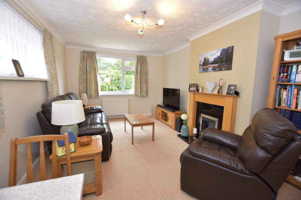 Lounge Dining Room