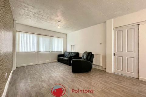 3 bedroom end of terrace house to rent, Deedmore Road, Coventry