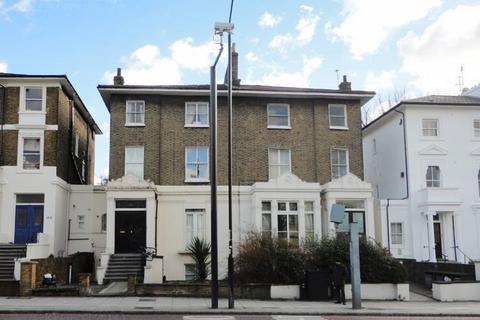 2 bedroom house share to rent, Camden Road, London NW1 9AB