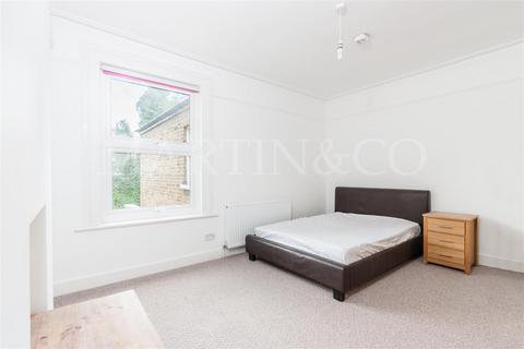 2 bedroom flat to rent, Westminster Road, Hanwell, W7