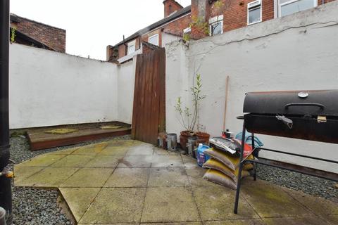 4 bedroom terraced house for sale, Park Grove, Princes Avenue, Hull