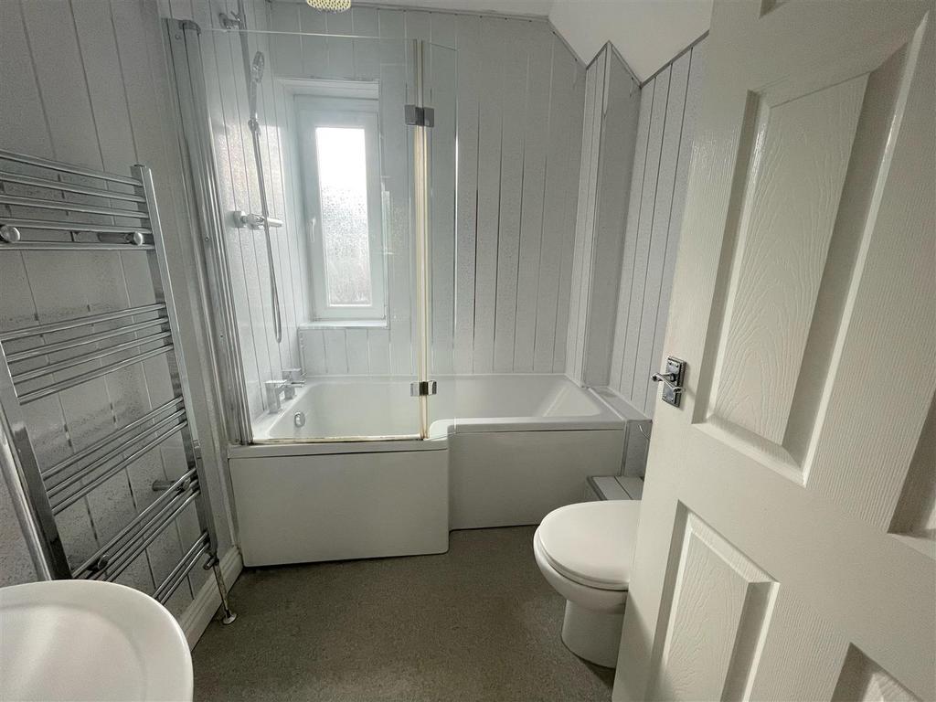 Family bathroom