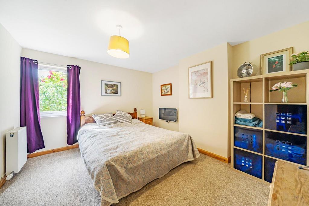 FOURTH DOUBLE BEDROOM.jpg