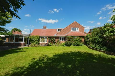 3 bedroom detached bungalow for sale, Farmstead Rise, Haxby, York
