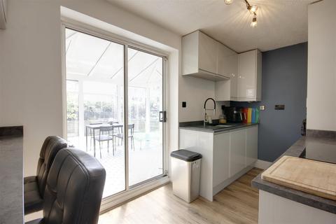 45 Augustus Drive, Brough, HU15 1DH