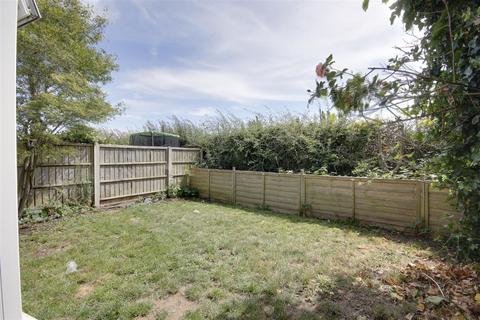 45 Augustus Drive, Brough, HU15 1DH