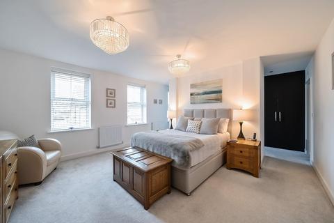 3 Baynes Drive, Dishforth, Thirsk, YO7 3GA