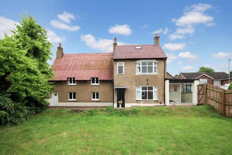 3 bedroom detached house to rent, London End, Irchester NN29