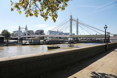 Houseboat for sale, Cadogan Pier, Chelsea, SW3