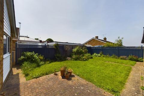 3 bedroom detached bungalow for sale, Sidlaw Grove, Lincoln