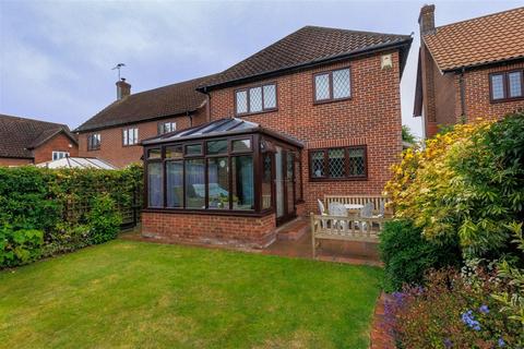 4 bedroom detached house for sale, St. Albans Road, Coopersale